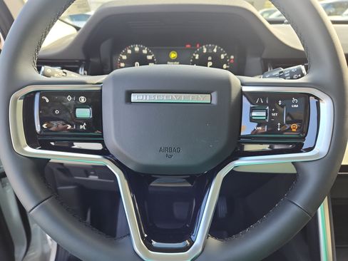 New 2025 Land Rover Discovery Sport S image 19