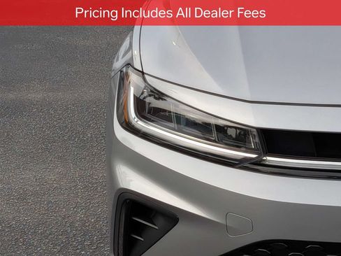 Used 2025 Volkswagen Jetta Sport FWD image 10