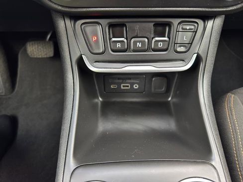 Used 2018 GMC Terrain SLE w/ Driver Convenience Package image 27