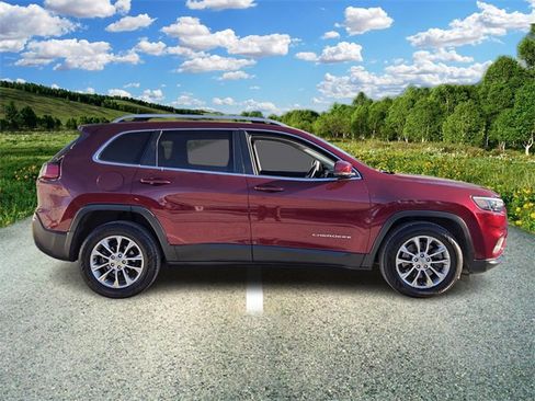 Certified 2019 Jeep Cherokee Latitude Plus image 7