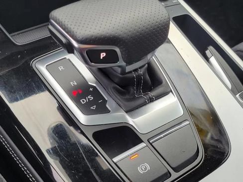 Used 2024 Audi Q5 e Prestige w/ Prestige Package AWD/4WD image 35