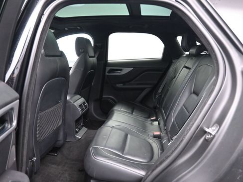 Used 2020 Jaguar F-PACE S image 29