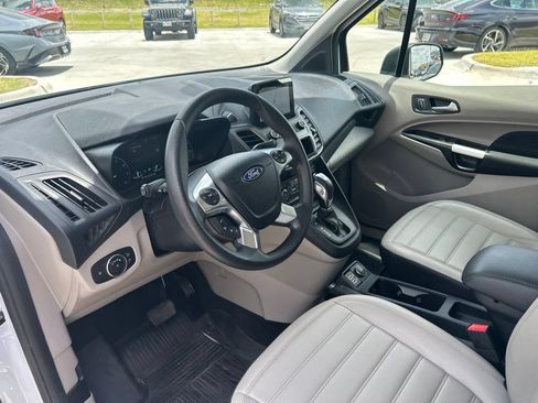 Used 2019 Ford Transit Connect XLT w/ XLT Premium Package FWD image 26