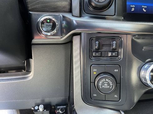 Used 2022 Ford F150 Platinum w/ FX4 Off-Road Package AWD/4WD image 29