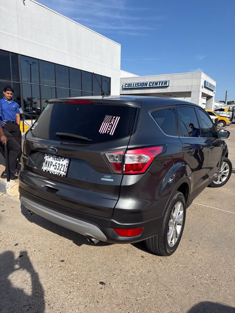 Used 2017 Ford Escape SE FWD image 4