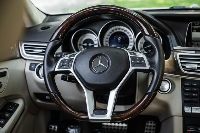 Used 2015 Mercedes-Benz E 350 4MATIC Wagon image 11