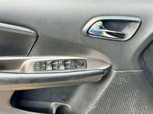 Used 2020 Dodge Journey Crossroad image 17