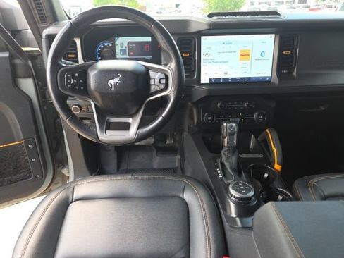 Used 2024 Ford Bronco Badlands AWD/4WD image 5