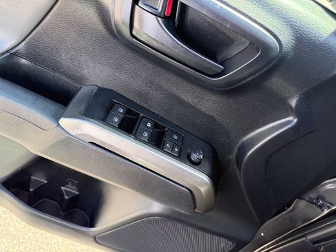 Used 2020 Toyota Tacoma SR5 image 22