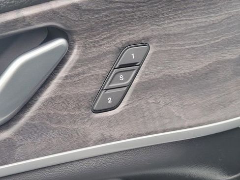 Used 2023 Jeep Grand Cherokee Limited image 11