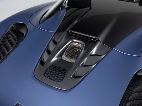 Used 2026 McLaren Artura Spider RWD image 37