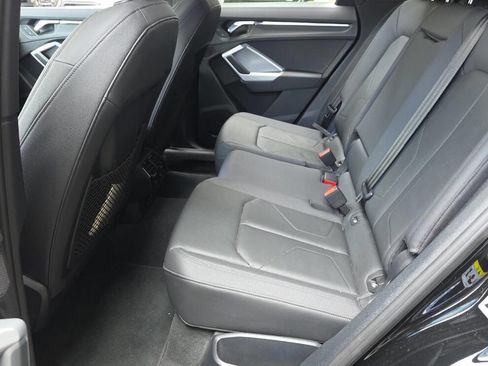 Used 2021 Audi Q3 2.0T Premium image 10