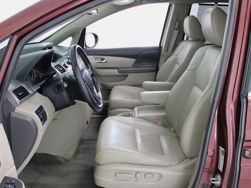 Used 2016 Honda Odyssey EX-L image 33