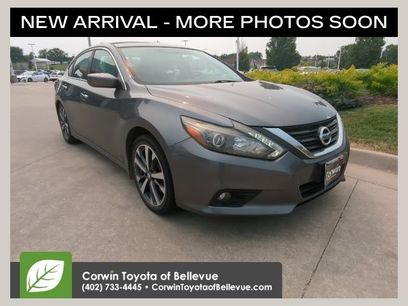 Used 2017 Nissan Altima 2.5 SR w/ LED Appearance Package