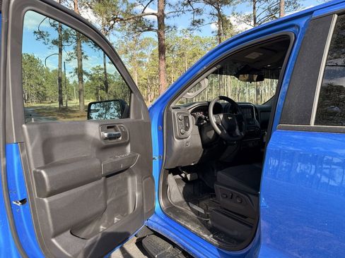 New 2026 Chevrolet Silverado 1500 Custom w/ LPO, Dark Essentials Package AWD/4WD image 12