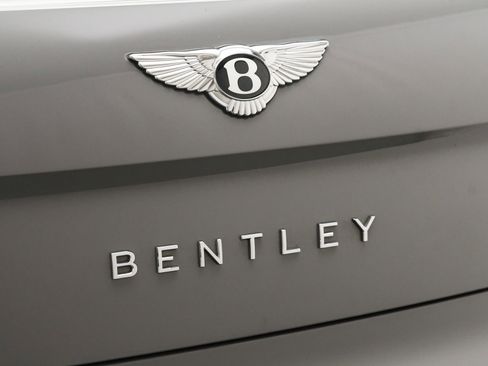Certified 2023 Bentley Flying Spur W12 image 25