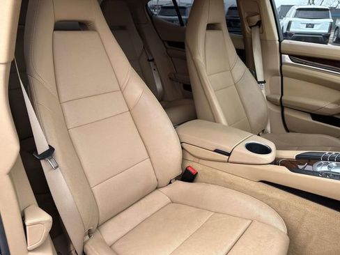 Used 2013 Porsche Panamera 4 image 54