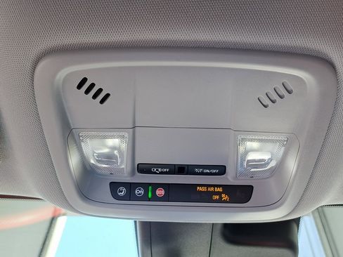 Used 2023 Chevrolet Malibu LS image 21