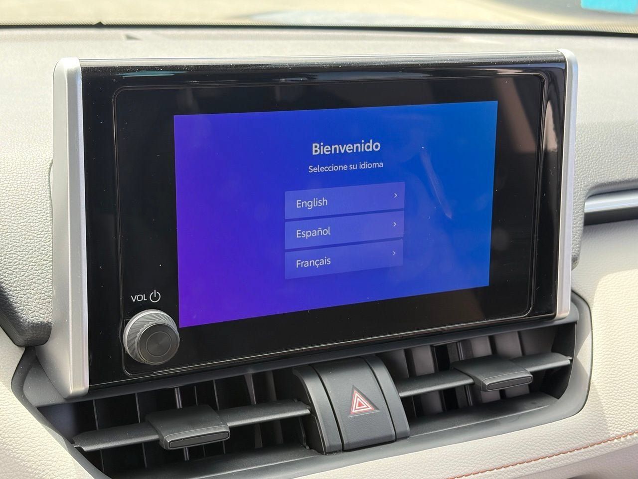 Used 2025 Toyota RAV4 XLE AWD/4WD image 10