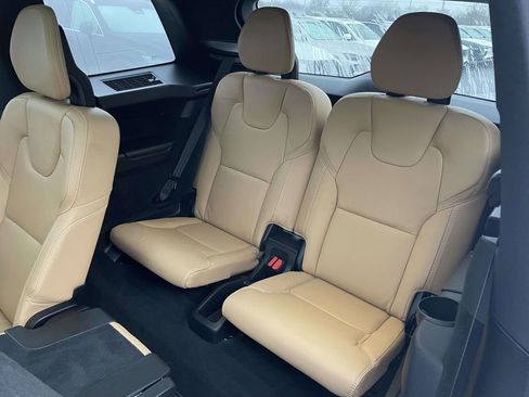Used 2024 Volvo XC90 T8 Ultimate w/ Protection Package Premier image 3