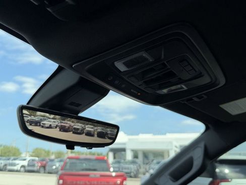 Certified 2021 GMC Sierra 1500 AT4 w/ AT4 Premium Package AWD/4WD image 34