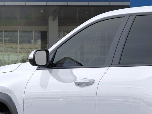 New 2027 Chevrolet Equinox LT FWD image 12