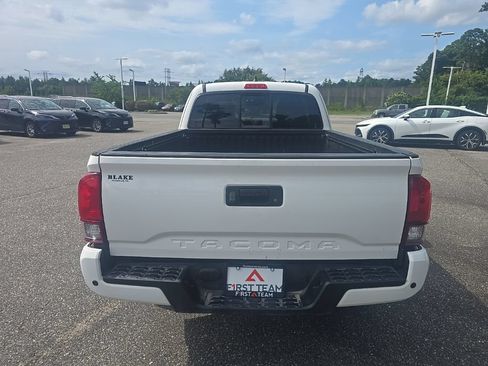 Used 2021 Toyota Tacoma SR RWD image 6