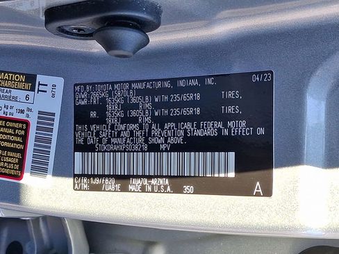 Used 2023 Toyota Highlander L image 26