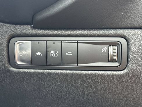 Certified 2024 Chevrolet Equinox EV LT FWD image 26