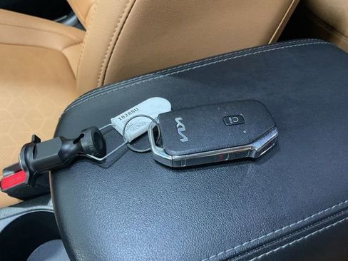 Used 2024 Kia Seltos SX image 22