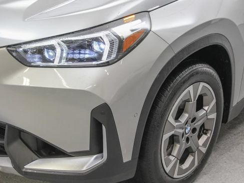 Used 2023 BMW X1 xDrive28i w/ Convenience Package AWD/4WD image 4