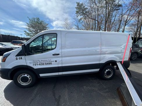 Used 2024 Ford Transit 250 Low Roof w/ Load Area Protection Package RWD image 4