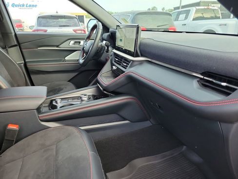 Used 2025 Ford Explorer ST RWD image 37
