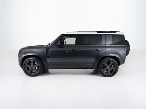 Used 2022 Land Rover Defender 110 SE AWD/4WD image 2