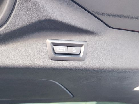 Used 2026 BMW X7 M60i image 35