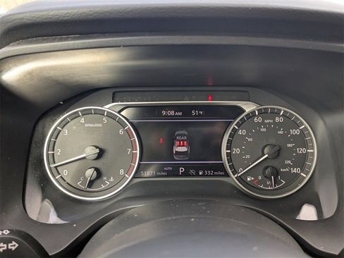 Used 2024 Nissan Rogue S image 32