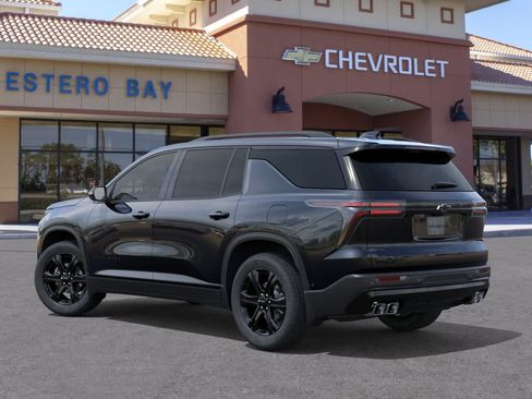 New 2027 Chevrolet Traverse LT w/ Midnight/Sport Edition FWD image 3