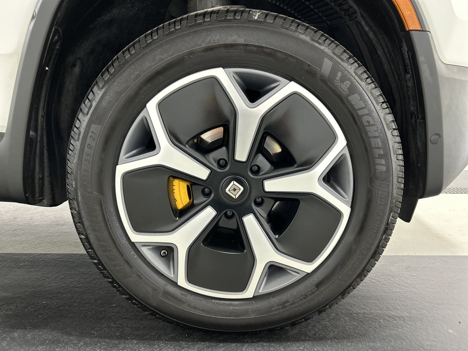 Used 2022 Rivian R1T Adventure AWD/4WD image 11