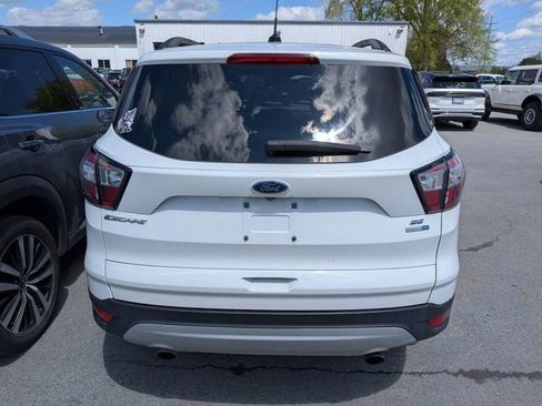 Used 2018 Ford Escape SE AWD/4WD image 3