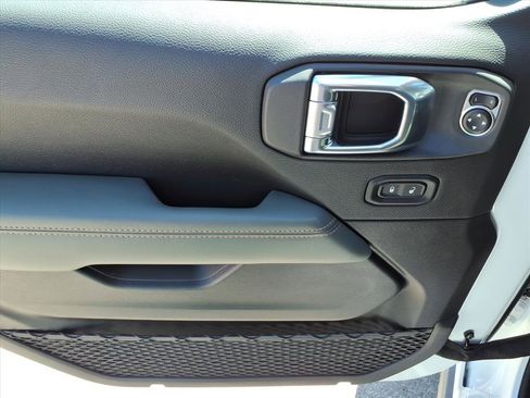 New 2026 Jeep Gladiator Mojave AWD/4WD image 21