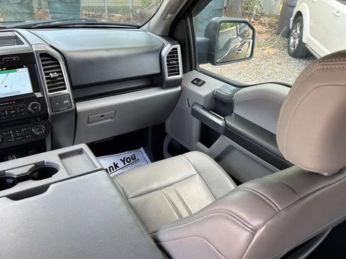 Used 2016 Ford F150 XLT w/ Equipment Group 302A Luxury image 33