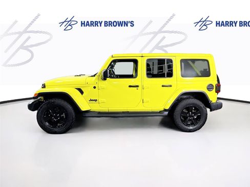 Used 2023 Jeep Wrangler Unlimited Sahara AWD/4WD image 27