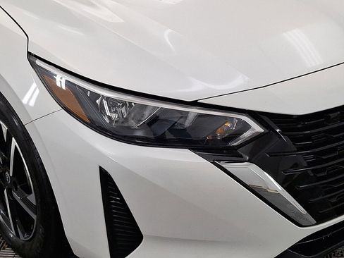 Used 2024 Nissan Sentra SV image 27