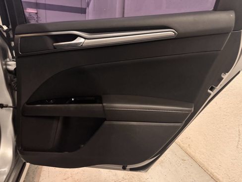 Used 2014 Ford Fusion SE image 29