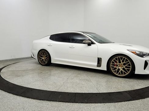 Used 2021 Kia Stinger GT1 RWD image 6