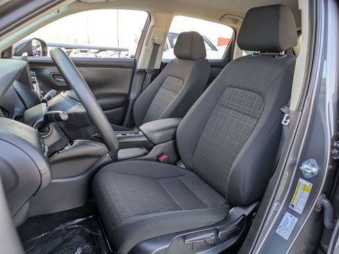 Used 2025 Honda HR-V LX image 23