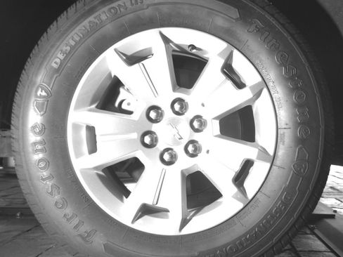 Used 2022 Chevrolet Colorado LT w/ Fleet Safety Package RWD image 26