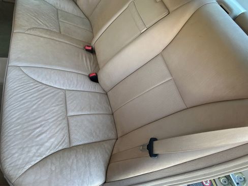 Used 2000 Mercedes-Benz E 320 Sedan image 28