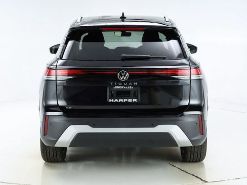 New 2026 Volkswagen Tiguan SE image 8