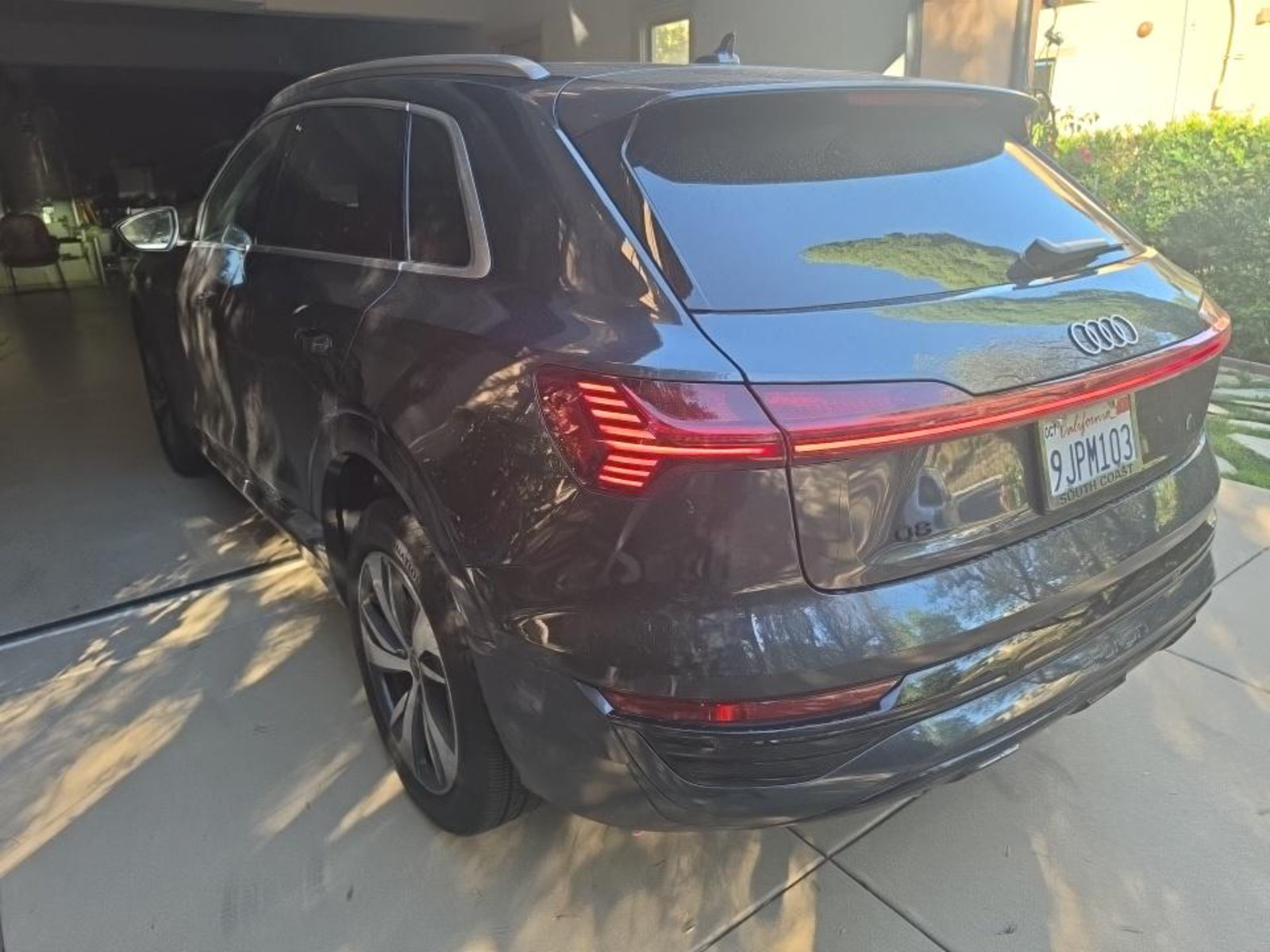 Used 2024 Audi Q8 e-tron Premium Plus w/ Premium Plus Package AWD/4WD image 15